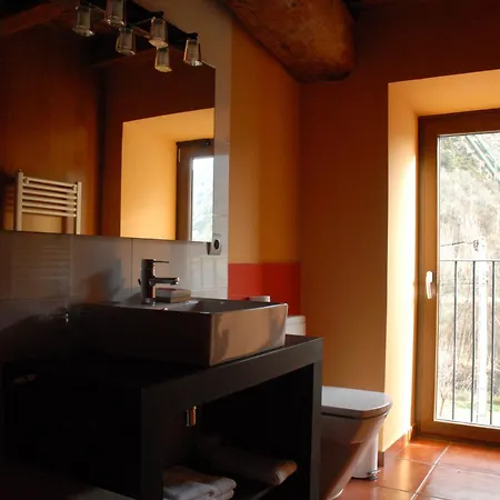 Hotel Masia D'en Valenti 2*