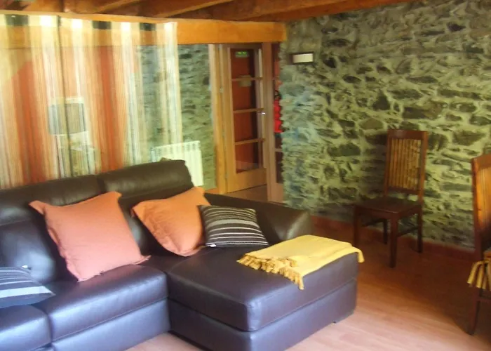 Hotel Masia D'en Valenti Anserall (Catalonia)