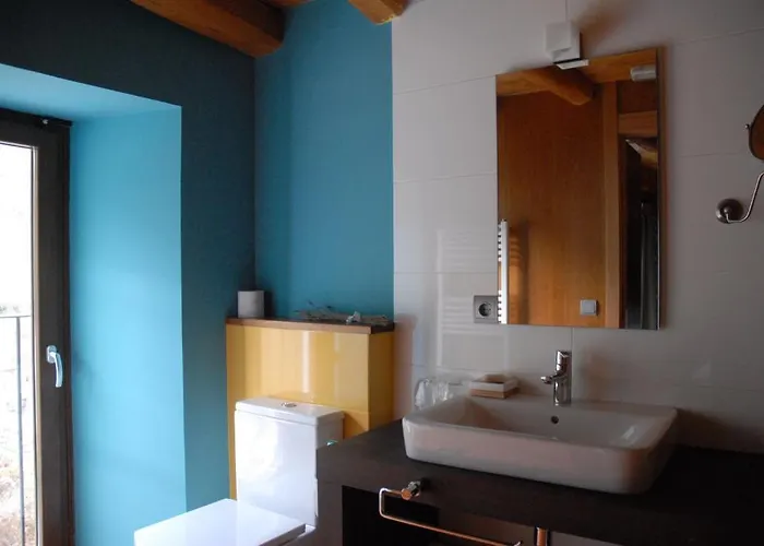 Hotel Masia D'en Valenti Anserall (Catalonia)