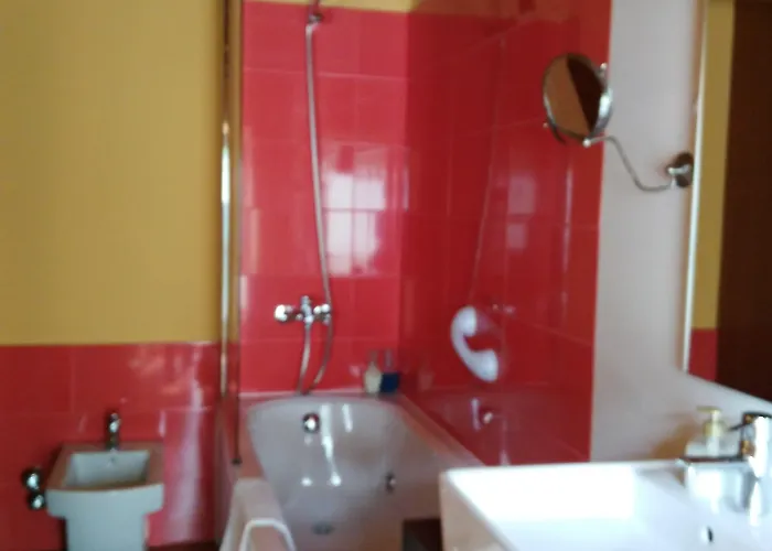 Hotel Masia D'en Valenti 2*